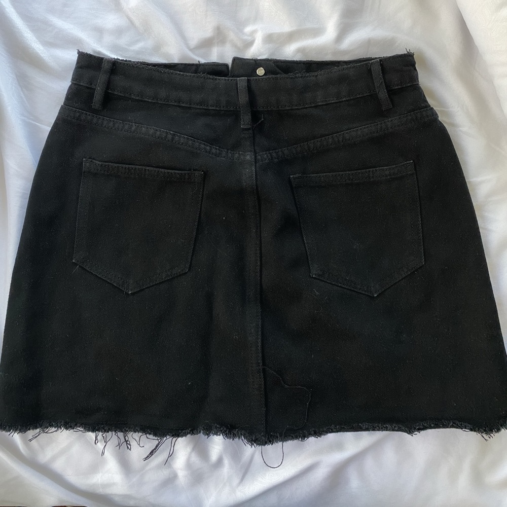 MISSGUIDED DENIM RIPPED SKIRT - Picture 2 of 2